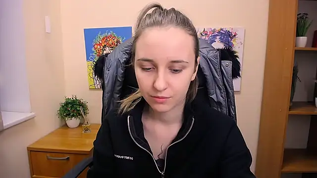 Snapshot of _Nicole_new chatting on 02.24.25  Nicole new online show from 02.24.25