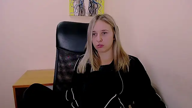 Snapshot of _Nicole_new chatting on 09.27.25  Nicole new online show from 09.27.25