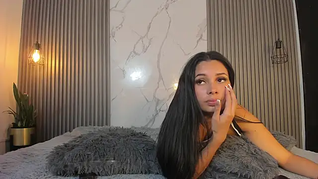 caliope coralki online show from 02.15.25