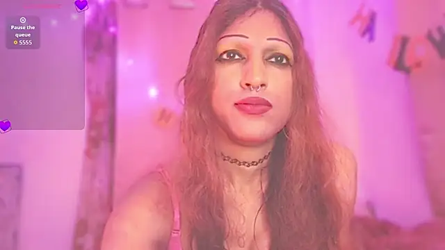 Snapshot of MmmMonikaBabie chatting on 11.15.25 MmmMonikaBabie online show from 11.15.25