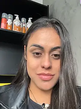 Snapshot of amorinha99 chatting on 05.25.26 amorinha99 online show from 05.25.26
