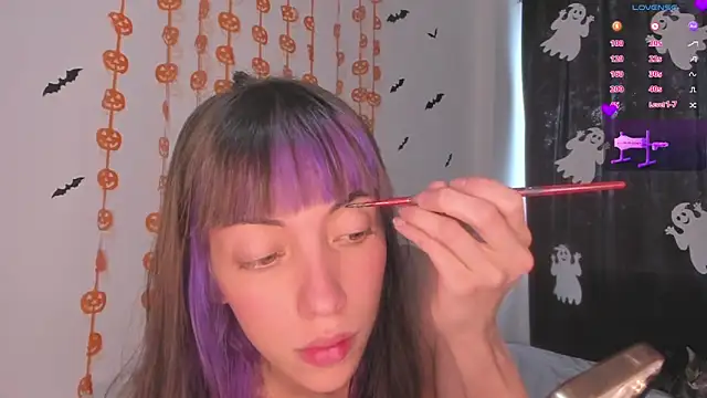 MiaGoth  online show from 10.18.25