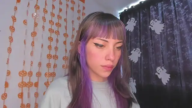 MiaGoth  online show from 10.19.25