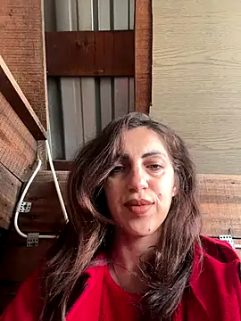 EmaSkyes online show from 09.28.25