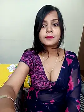 Snapshot of Miss-Riyasingh chatting on 10.15.25 Miss-Riyasingh online show from 10.15.25