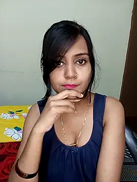 Snapshot of Miss-Riyasingh chatting on 10.18.25 Miss-Riyasingh online show from 10.18.25