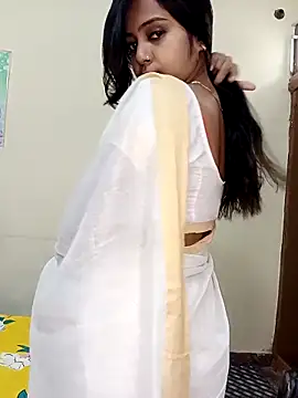 Snapshot of Miss-Riyasingh chatting on 10.26.25 Miss-Riyasingh online show from 10.26.25