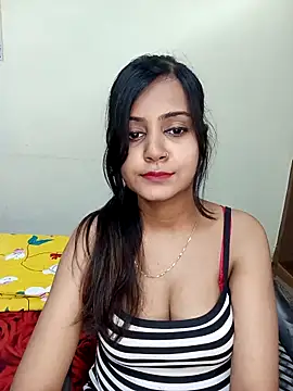 Snapshot of Miss-Riyasingh chatting on 10.28.25 Miss-Riyasingh online show from 10.28.25