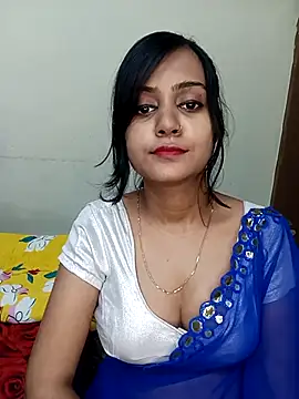 Snapshot of Miss-Riyasingh chatting on 10.29.25 Miss-Riyasingh online show from 10.29.25