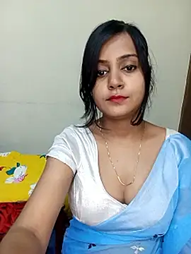 Snapshot of Miss-Riyasingh chatting on 11.05.25 Miss-Riyasingh online show from 11.05.25