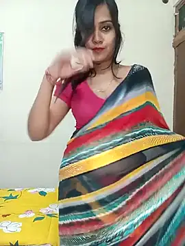 Snapshot of Miss-Riyasingh chatting on 11.12.25 Miss-Riyasingh online show from 11.12.25