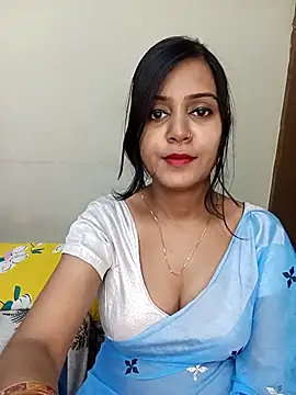 Snapshot of Miss-Riyasingh chatting on 11.22.25 Miss-Riyasingh online show from 11.22.25