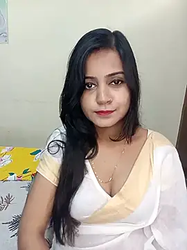 Snapshot of Miss-Riyasingh chatting on 11.23.25 Miss-Riyasingh online show from 11.23.25