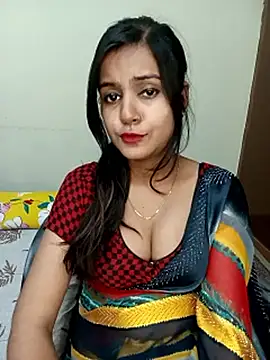 Snapshot of Miss-Riyasingh chatting on 11.25.25 Miss-Riyasingh online show from 11.25.25