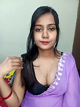 Snapshot of Miss-Riyasingh chatting on 11.29.25 Miss-Riyasingh online show from 11.29.25