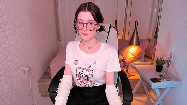 Lil Melanie  online show from 01.18.25