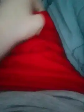 Snapshot of krissraw chatting on 02.19.25 krissraw online show from 02.19.25