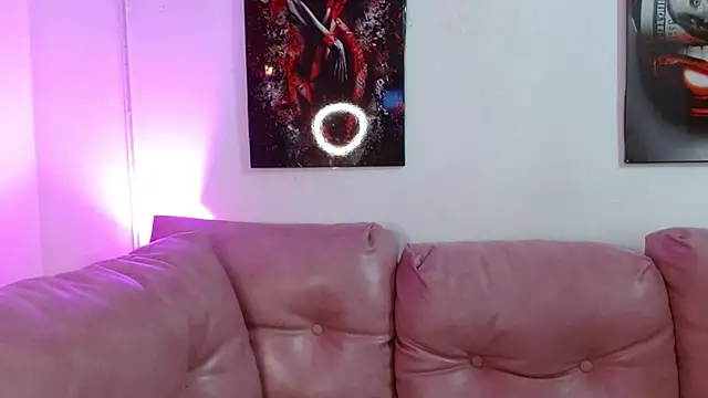 hinataleecs online show from 11.24.25