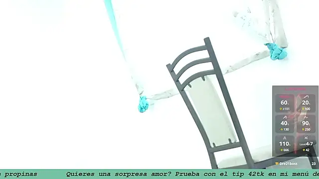 Snapshot of EmpaticBolillo chatting on 02.12.25 EmpaticBolillo online show from 02.12.25