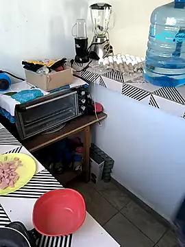 Snapshot of EmpaticBolillo chatting on 11.08.25 EmpaticBolillo online show from 11.08.25