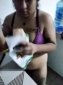 EmpaticBolillo online show from 03.06.26