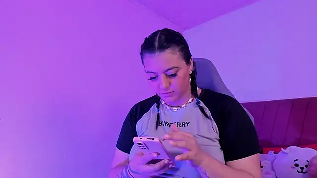 Snapshot of LorenaStevens chatting on 02.01.26 LorenaStevens online show from 02.01.26