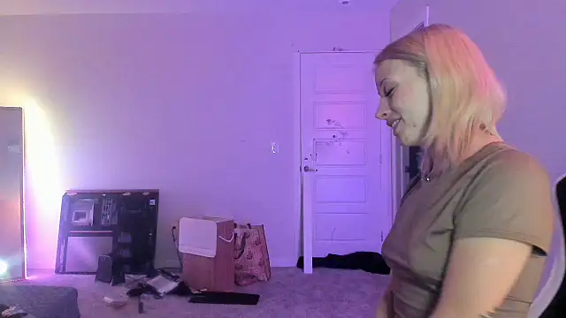 mollygordan online show from 10.02.25