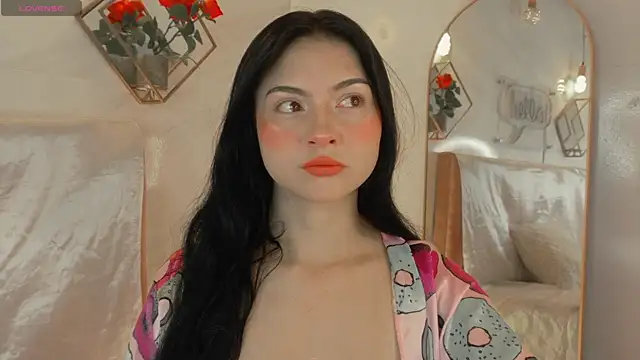 Snapshot of _Rouse_v chatting on 11.22.25 Rouse v online show from 11.22.25