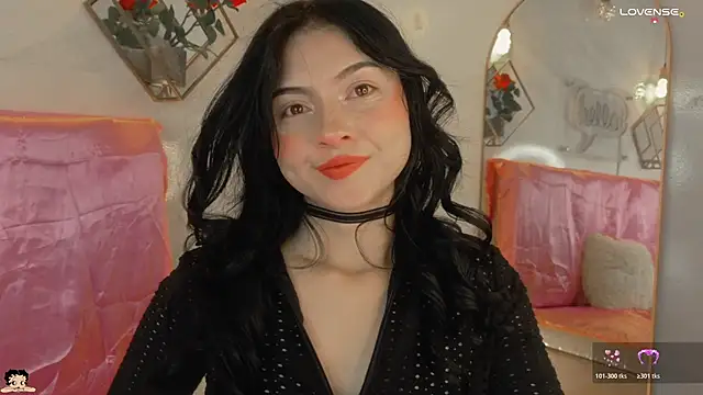 Snapshot of _Rouse_v chatting on 11.23.25 Rouse v online show from 11.23.25