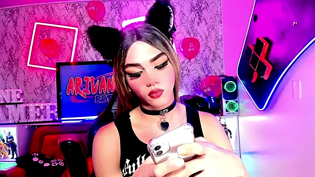 Elissa taylor  online show from 02.15.25