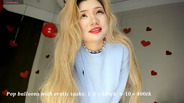 Xiao Mei  online show from 02.15.25