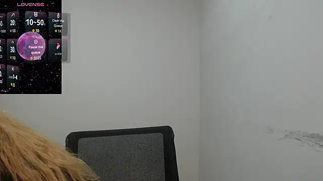 Snapshot of FENIX_LUXURY chatting on 12.30.24 FENIX LUXURY online show from 12.30.24