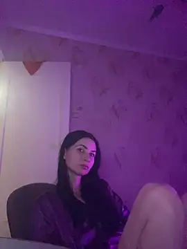 Snapshot of Starry_Siren chatting on 10.22.25 Starry Siren online show from 10.22.25