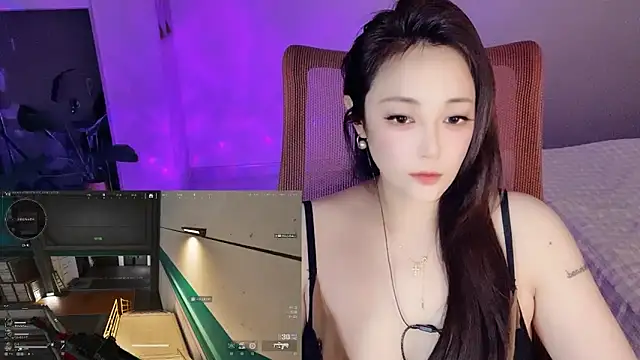 Snapshot of Daisy-77 chatting on 02.11.26 Daisy-77 online show from 02.11.26