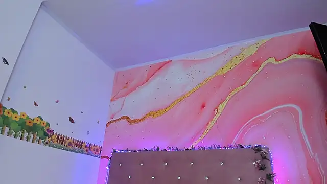 Daisy  rose online show from 01.30.25