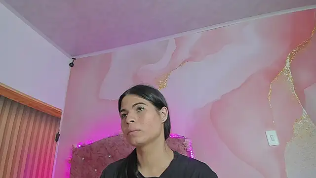 Daisy  rose online show from 09.22.25