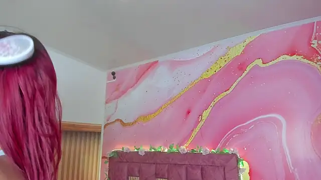 Daisy  rose online show from 04.14.26