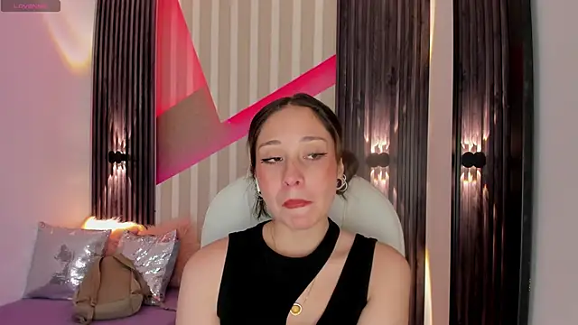 emily layton online show from 03.13.25