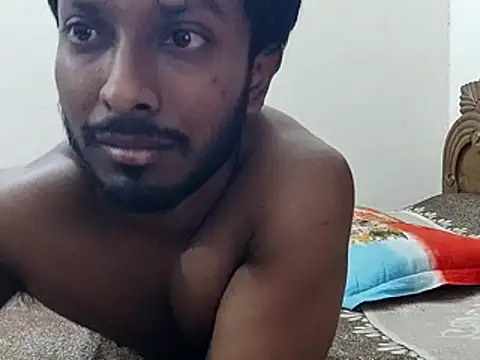 HunkyAriyan online show from 12.17.25