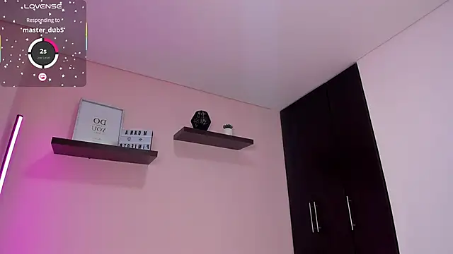 tifanyhills  online show from 10.17.25