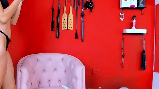 Snapshot of MIA_SOPHIA1 chatting on 12.10.24 MIA SOPHIA1 online show from 12.10.24