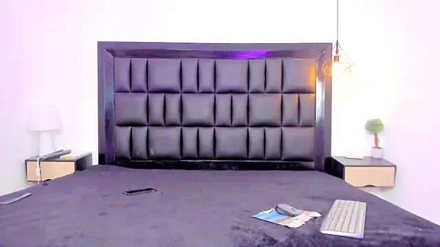 Snapshot of MIA_SOPHIA1 chatting on 09.12.25 MIA SOPHIA1 online show from 09.12.25