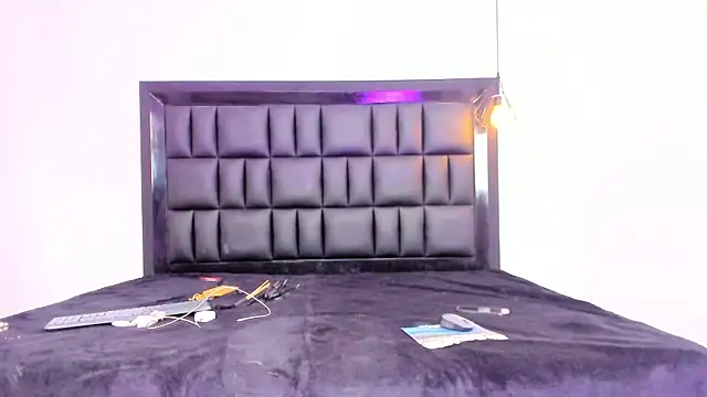 Snapshot of MIA_SOPHIA1 chatting on 09.26.25 MIA SOPHIA1 online show from 09.26.25