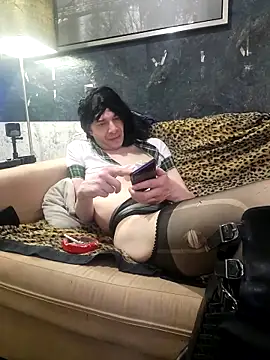 Snapshot of Doggyray44 chatting on 01.18.25 Doggyray44 online show from 01.18.25
