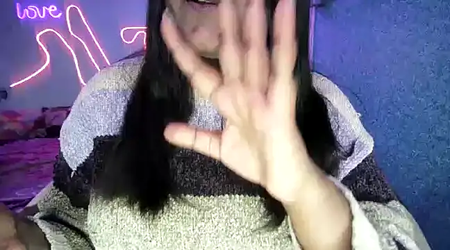 expression queen online show from 01.17.25