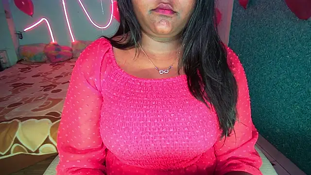 expression queen online show from 02.19.25