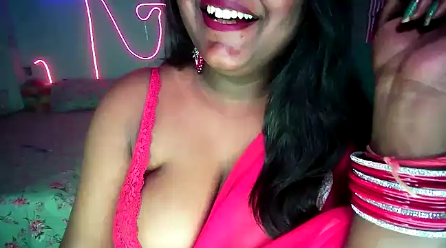 expression queen online show from 03.10.25