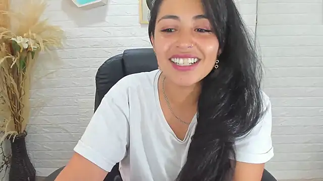 Aisha 09 online show from 02.23.25