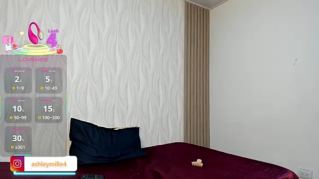 Snapshot of _ashleymiller chatting on 03.19.26 ashleymiller online show from 03.19.26