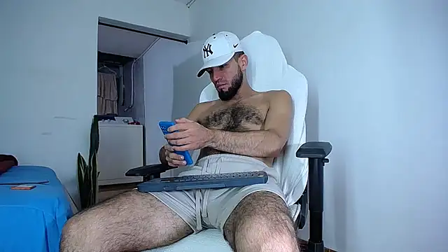 Snapshot of diamond_black00 chatting on 11.30.25 diamond black00 online show from 11.30.25